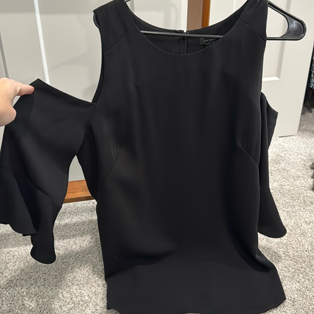 Cold shoulder top